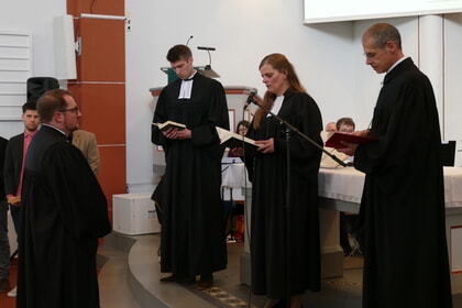 Pfarrer Christian Jünner in feierlichem Gottesdienst ordiniert